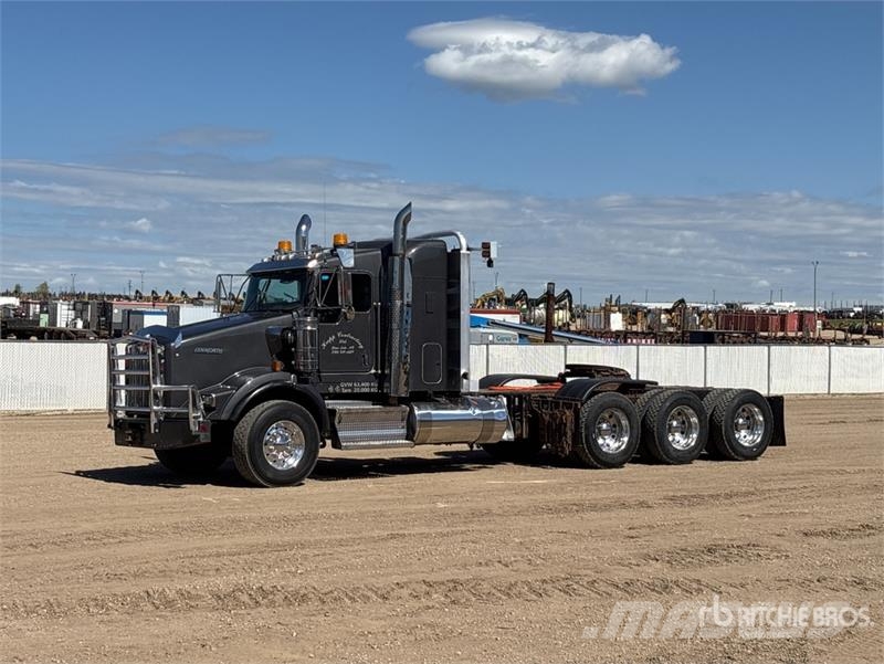Kenworth T800 Тягачі