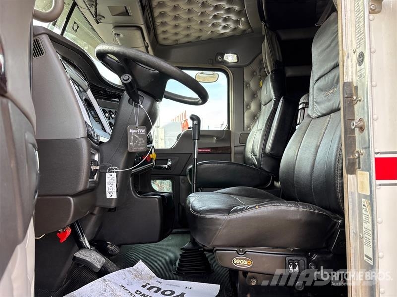 Kenworth T800 트랙터 유닛