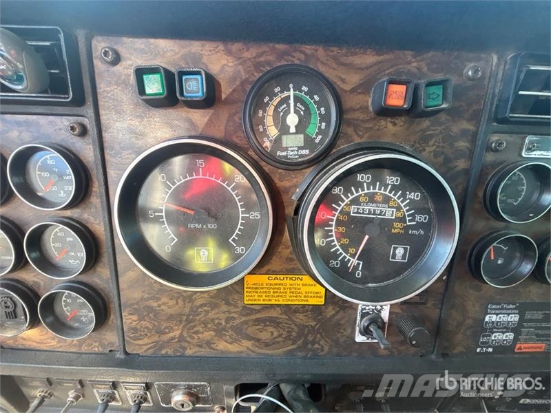 Kenworth T800 曳引機組件
