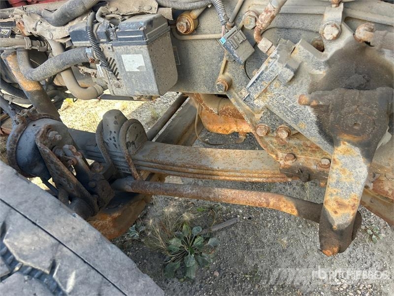Kenworth T800 6x4 Cab and Chassis كابينة والداخلية