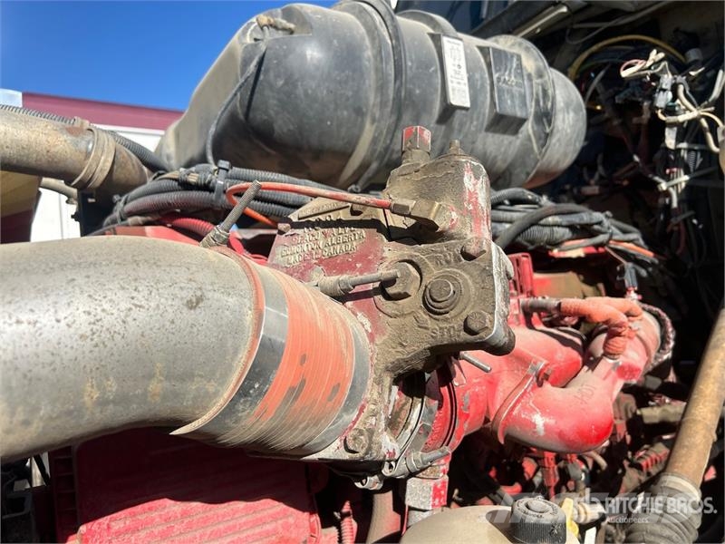 Kenworth T800 6x4 Cab and Chassis كابينة والداخلية