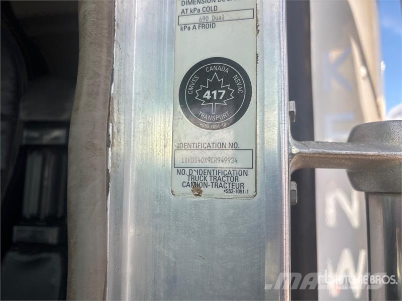 Kenworth T800 6x4 Sleeper Winch Truck Автомобили за пътна помощ