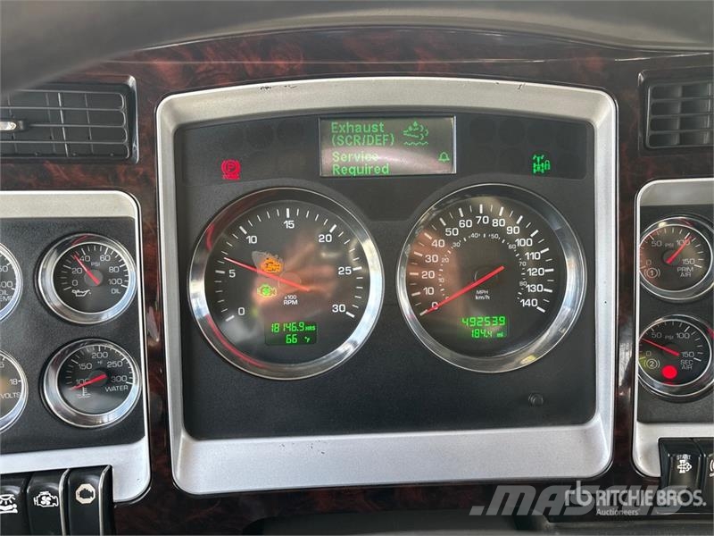Kenworth T800 6x4 Sleeper Winch Truck Автомобили за пътна помощ