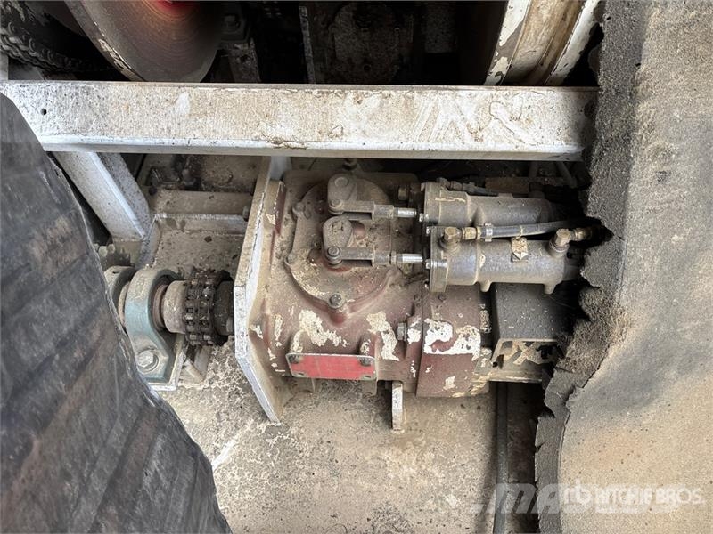 Kenworth T800 6x4 Sleeper Wireline Logging Truck (Inoperabl Perdirbimo įranga