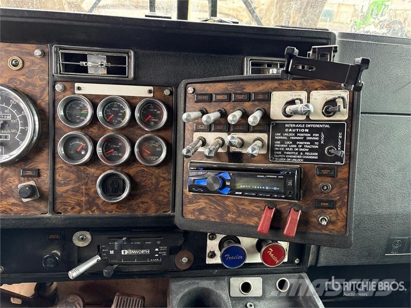 Kenworth T800 6x4 Sleeper Tow Truck Recovery vozila