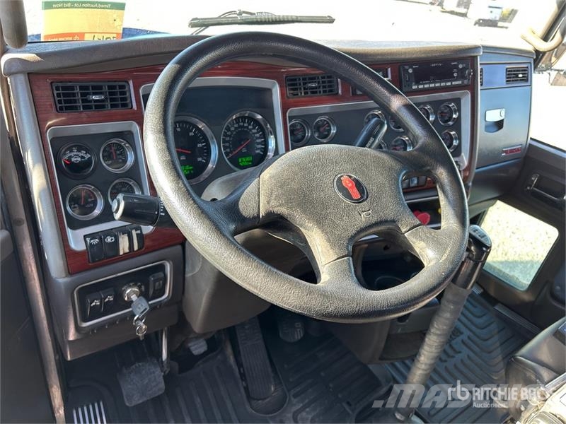 Kenworth T800 6x4 Sleeper Winch Truck Recovery vehicles