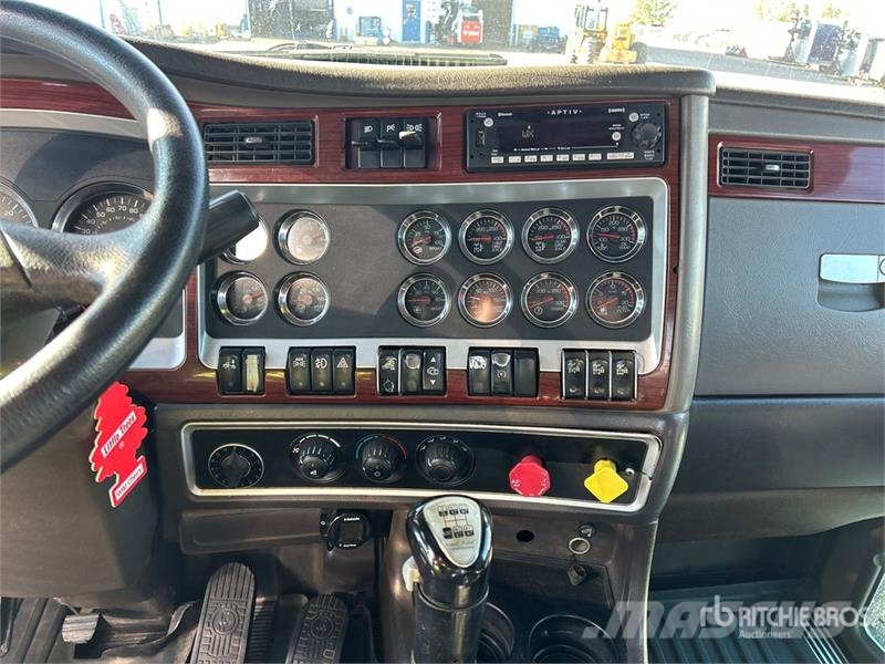 Kenworth T800 6x4 Sleeper Winch Truck Recovery vehicles