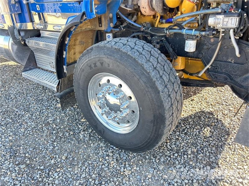 Kenworth T800 6x4 Sleeper Winch Truck Recovery vehicles