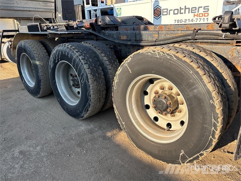 Kenworth T800 8x6 Sleeper Hooklift Truck Камиони с кран с кука