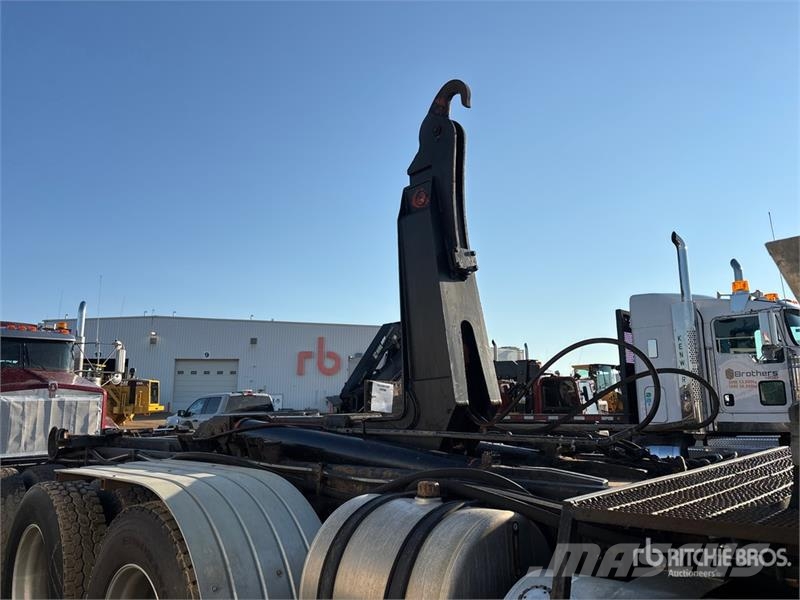 Kenworth T800 8x6 Sleeper Hooklift Truck Камиони с кран с кука