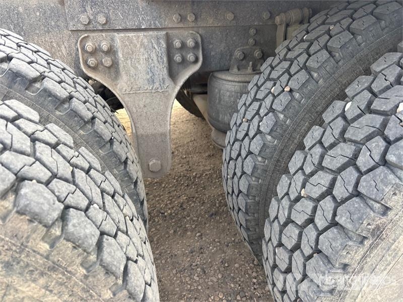 Kenworth T800 8x6 Sleeper Winch Truck 救援車