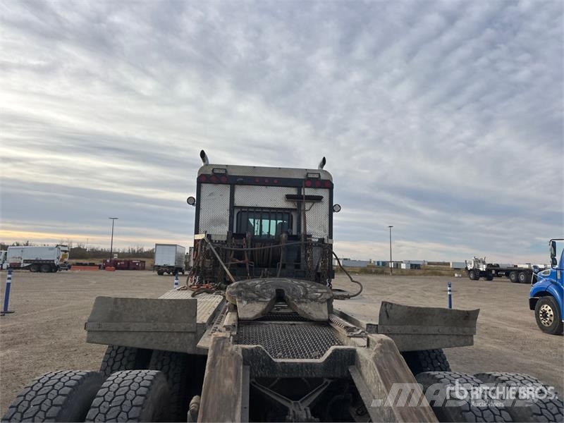 Kenworth T800 8x6 Sleeper Winch Truck 救援車