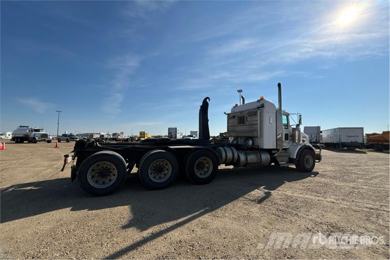 Kenworth T800 8x6 Sleeper Hooklift Truck Vinçli kamyonlar