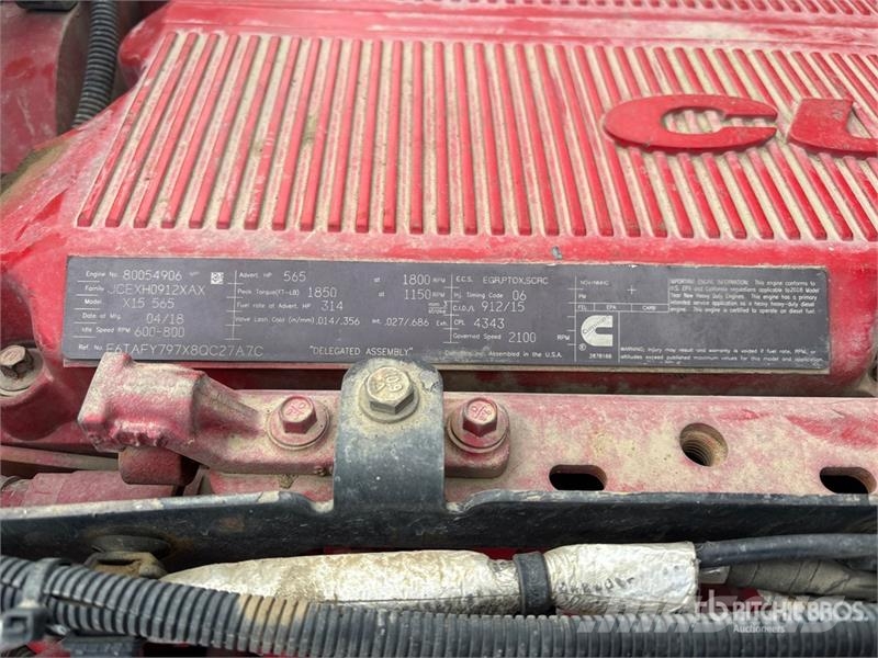 Kenworth T800 8x6 Sleeper Winch Truck 救援车