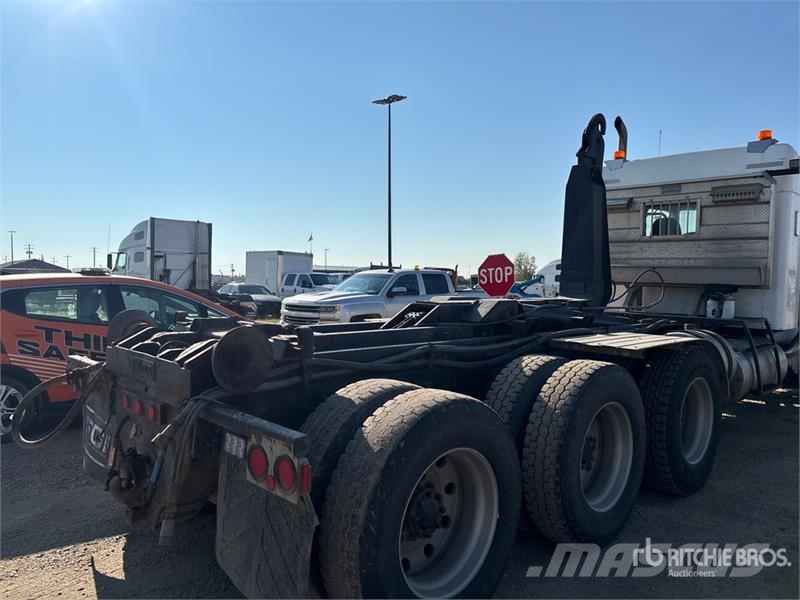 Kenworth T800 8x6 Sleeper Hooklift Truck Vinçli kamyonlar