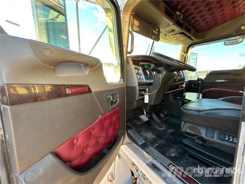 Kenworth T800 8x6 Sleeper Winch Truck Sleepwagens