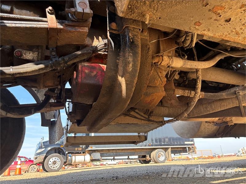 Kenworth T800 8x6 Sleeper Hooklift Truck Vinçli kamyonlar