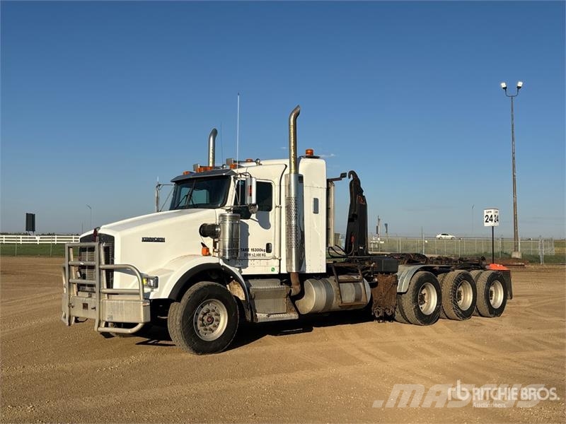 Kenworth T800 8x6 Sleeper Hooklift Truck Камиони с кран с кука