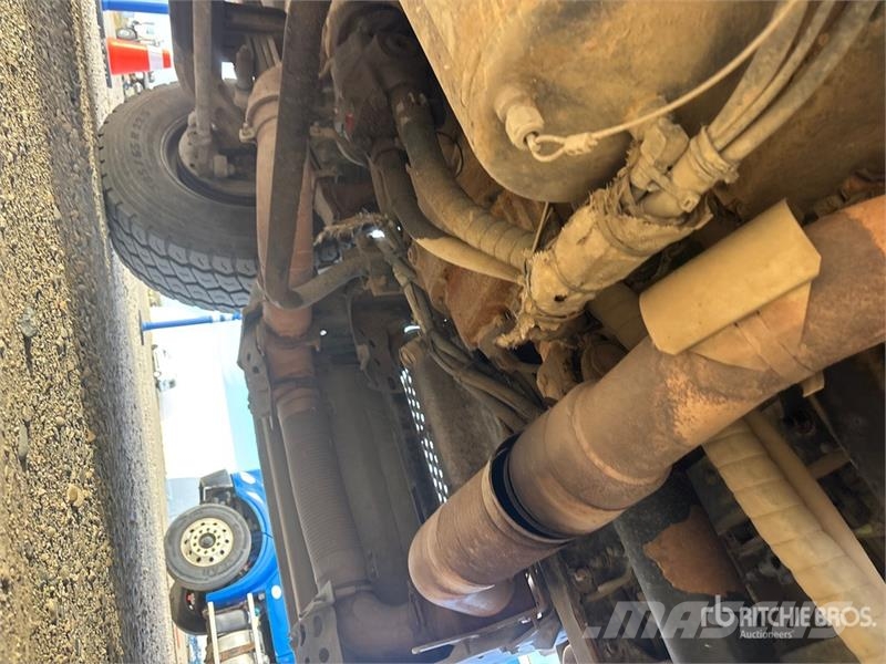 Kenworth T800 8x6 Sleeper Winch Truck 救援車