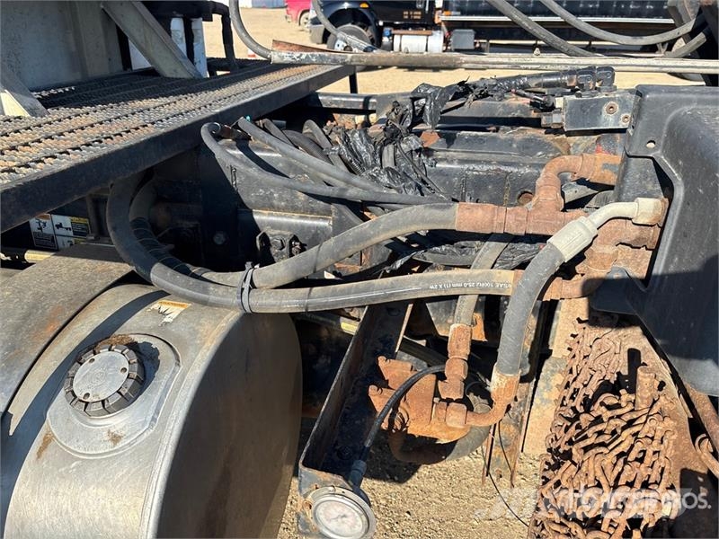 Kenworth T800 8x6 Sleeper Hooklift Truck Vinçli kamyonlar