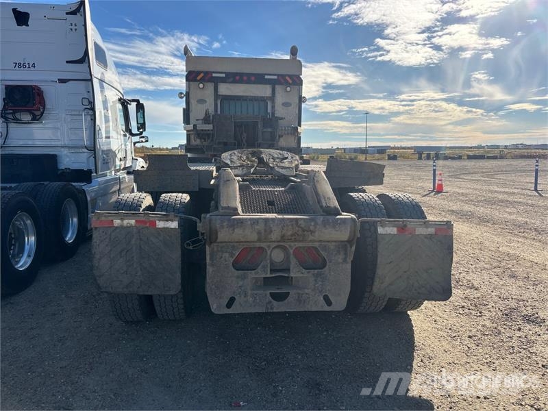 Kenworth T800 8x6 Sleeper Winch Truck Sleepwagens