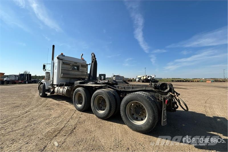 Kenworth T800 8x6 Sleeper Hooklift Truck Vinçli kamyonlar