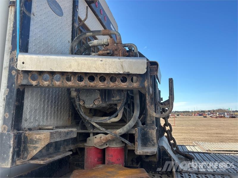 Kenworth T800 8x6 Sleeper Winch Truck Sleepwagens