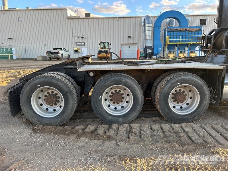 Kenworth T800 8x6 Sleeper Winch Truck Sleepwagens