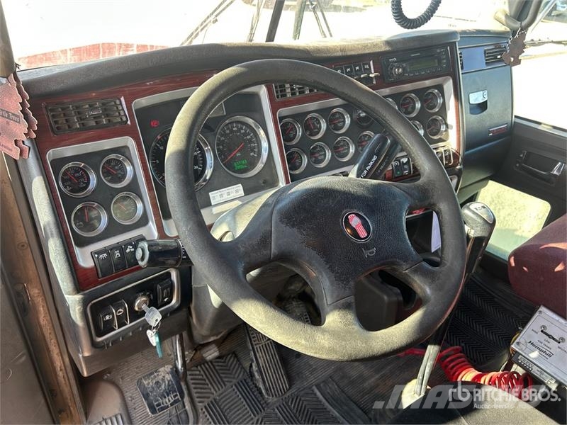 Kenworth T800 8x6 Sleeper Winch Truck Vyslobodzovacie vozidlá