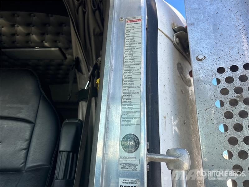 Kenworth T800 8x6 Sleeper Winch Truck Sleepwagens
