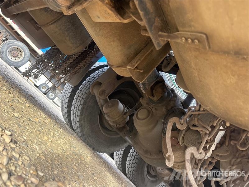 Kenworth T800 8x6 Sleeper Winch Truck 救援車