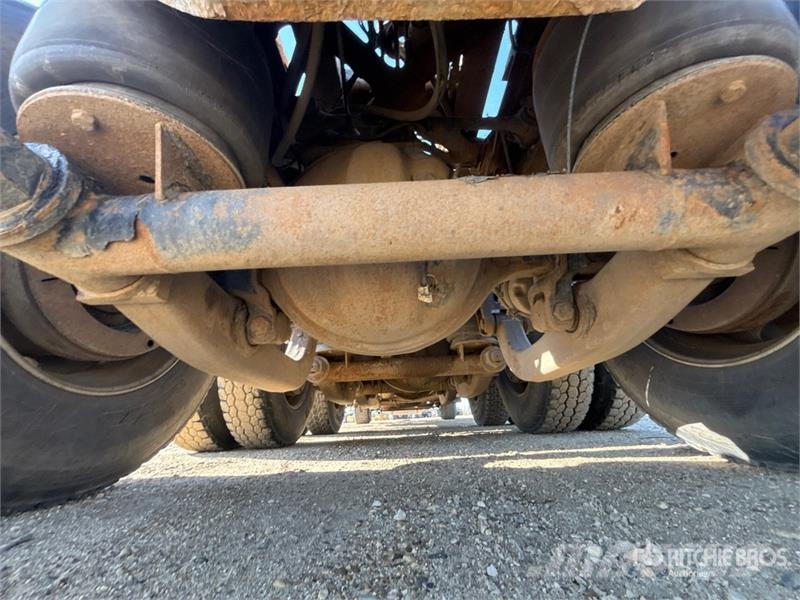 Kenworth T800 8x6 Sleeper Hooklift Truck Vinçli kamyonlar