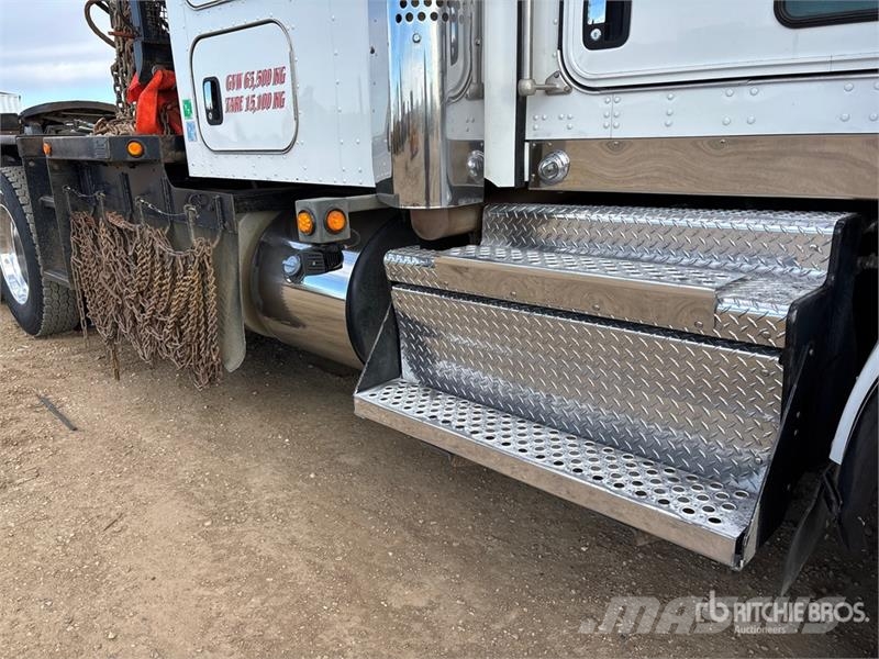 Kenworth T800 8x6 Sleeper Winch Truck 救援车
