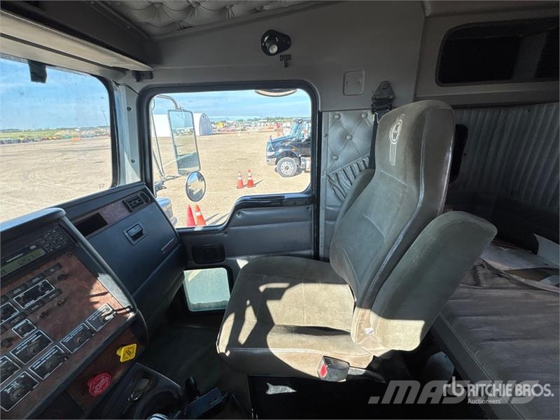 Kenworth T800 8x6 Sleeper Hooklift Truck Vinçli kamyonlar