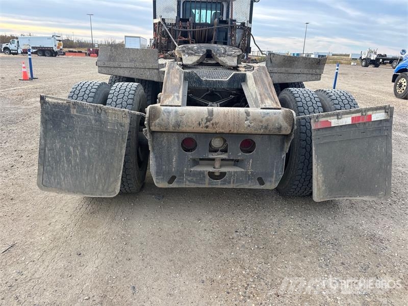 Kenworth T800 8x6 Sleeper Winch Truck 救援車