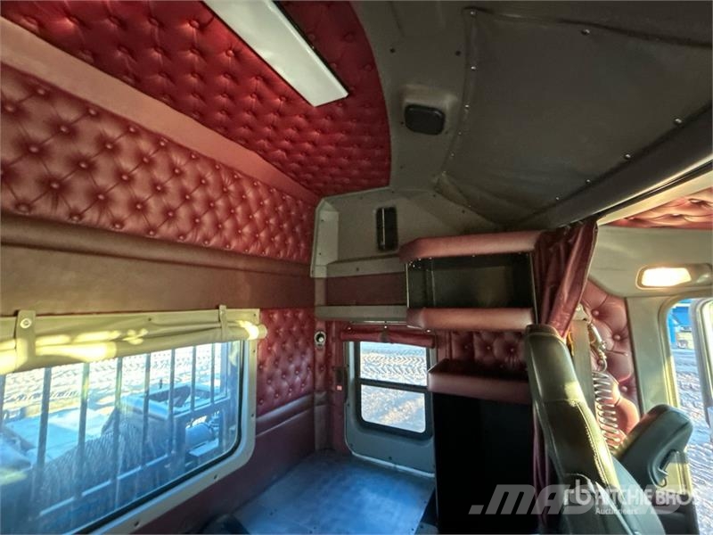 Kenworth T800 8x6 Sleeper Winch Truck Sleepwagens