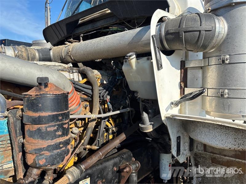 Kenworth T800 8x6 Sleeper Hooklift Truck Vinçli kamyonlar