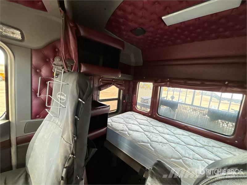 Kenworth T800 8x6 Sleeper Winch Truck 救援车