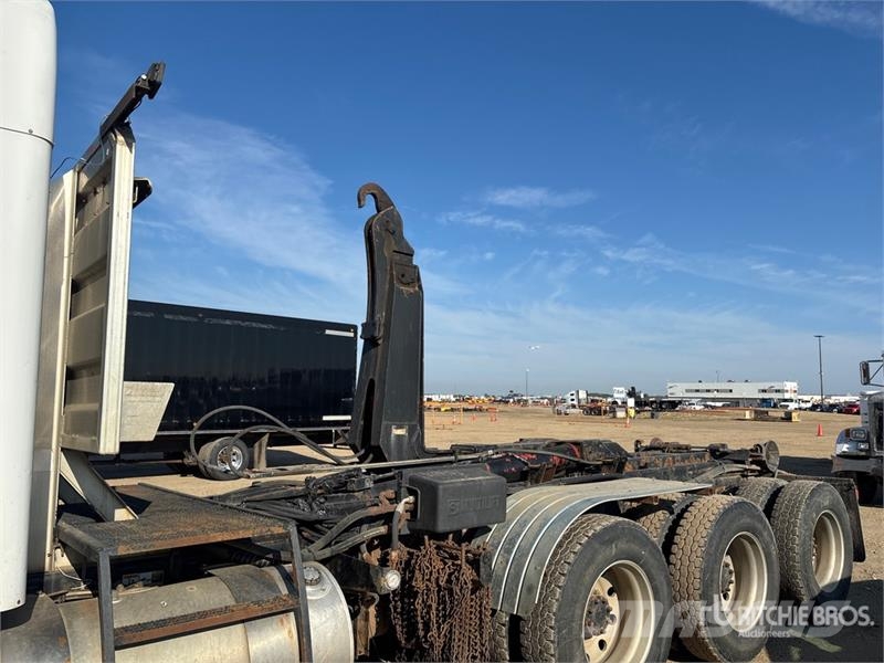 Kenworth T800 8x6 Sleeper Hooklift Truck Vinçli kamyonlar