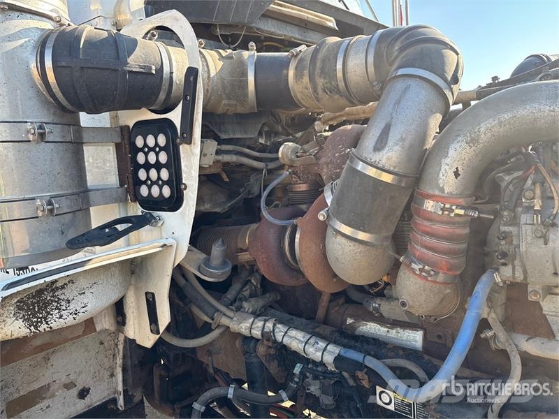 Kenworth T800 8x6 Sleeper Hooklift Truck Vinçli kamyonlar