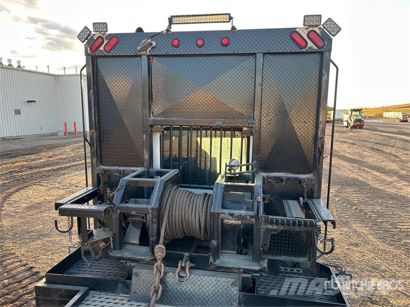 Kenworth T800 8x6 Sleeper Winch Truck Sleepwagens