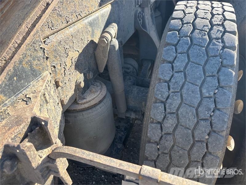 Kenworth T800 8x6 Sleeper Winch Truck Sleepwagens