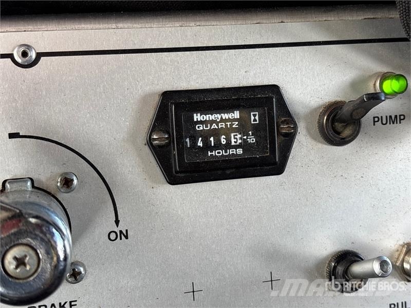 Kenworth T800 8x6 Sleeper Winch Truck 救援车