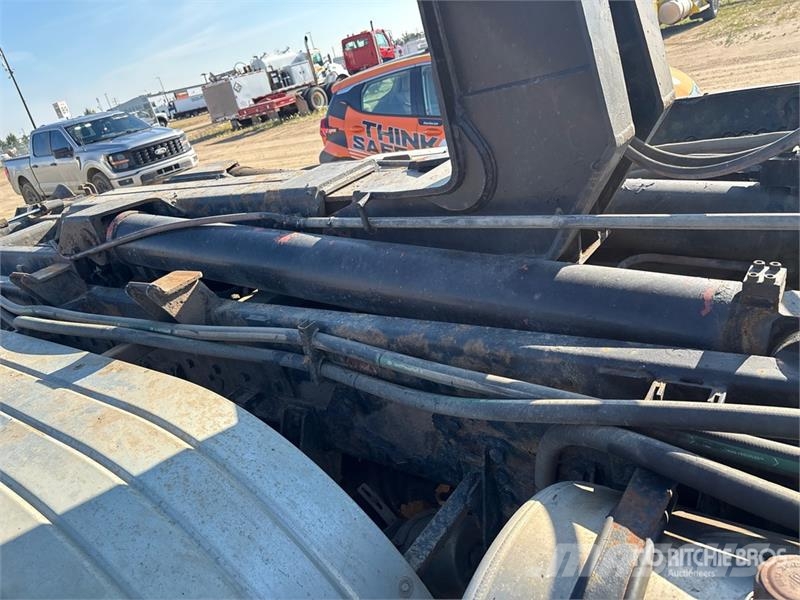 Kenworth T800 8x6 Sleeper Hooklift Truck Vinçli kamyonlar
