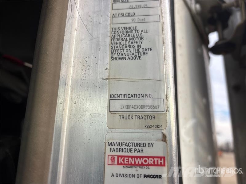 Kenworth T800 8x6 Sleeper Winch Truck 救援車