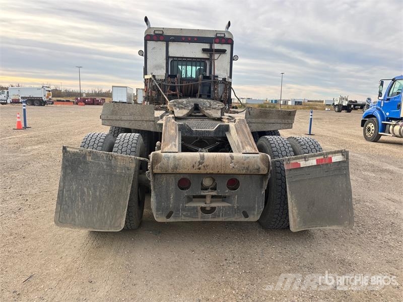 Kenworth T800 8x6 Sleeper Winch Truck 救援車