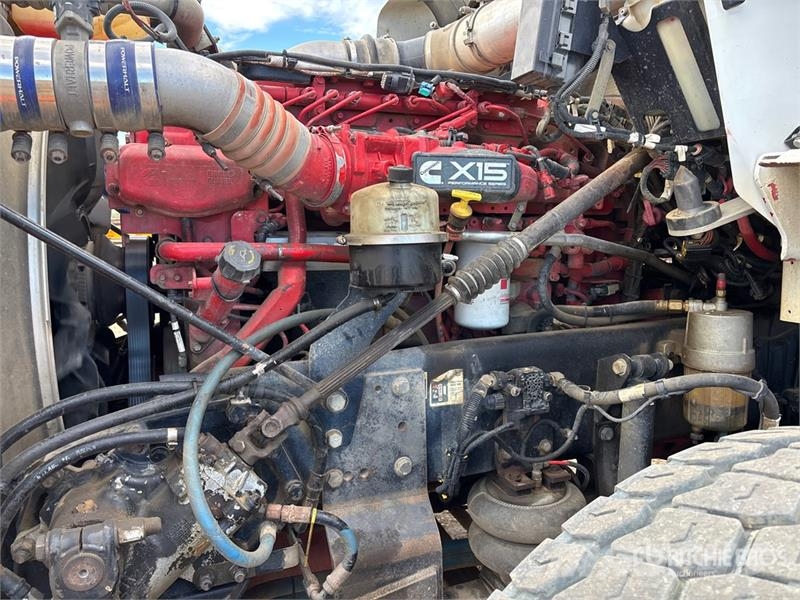 Kenworth T800 8x6 Sleeper Winch Truck 救援车