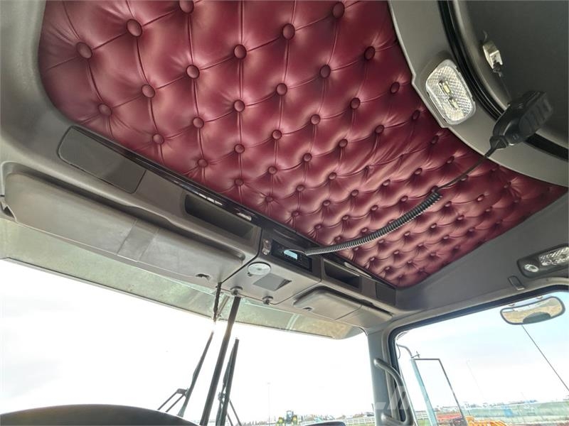 Kenworth T800 8x6 Sleeper Winch Truck 救援车