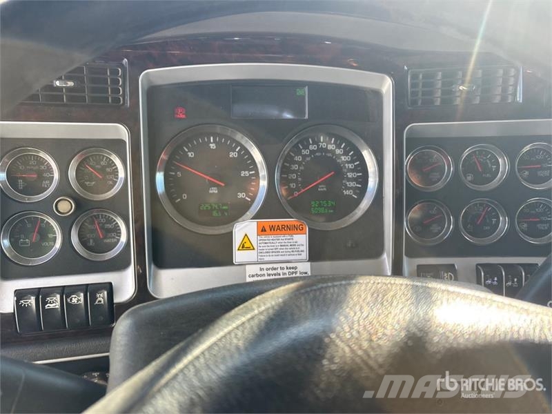 Kenworth T800 8x6 Sleeper Winch Truck Sleepwagens
