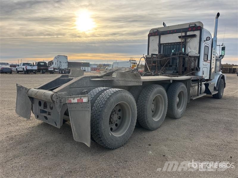 Kenworth T800 8x6 Sleeper Winch Truck 救援車